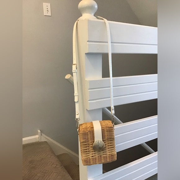 NWOT Topshop wicker handbag with shell closure - Picture 2 of 11